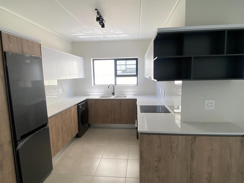 To Let 3 Bedroom Property for Rent in Richwood Western Cape